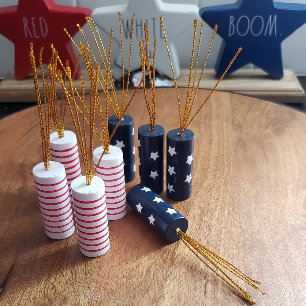 8 Mini Firecrackers/ 4th of July